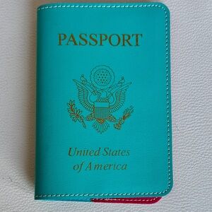 Baekgaard Passport Holder